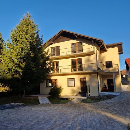 Apartmani Vukman Delnice Exteriér fotografie